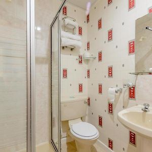 Family Room Private Bathroom